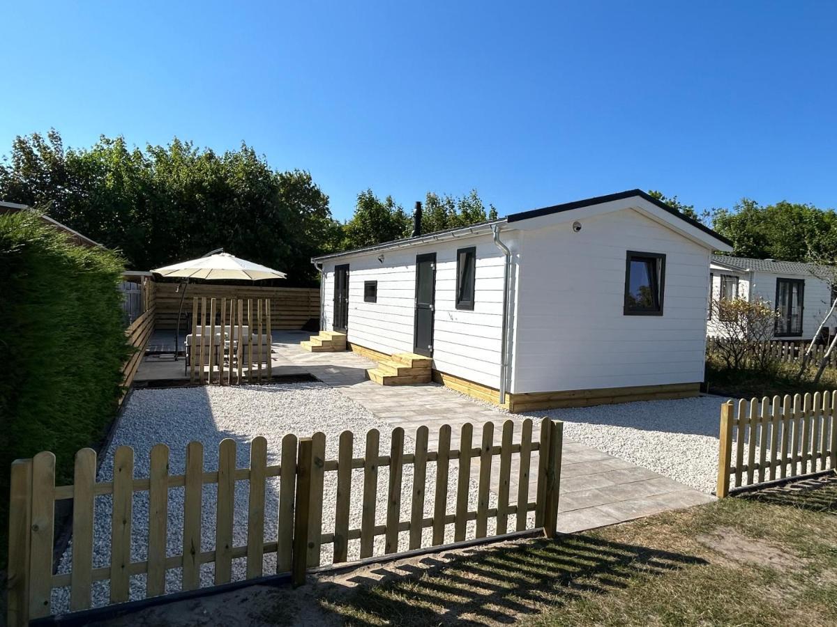 Breezy Beach Chalet Петтен Экстерьер фото