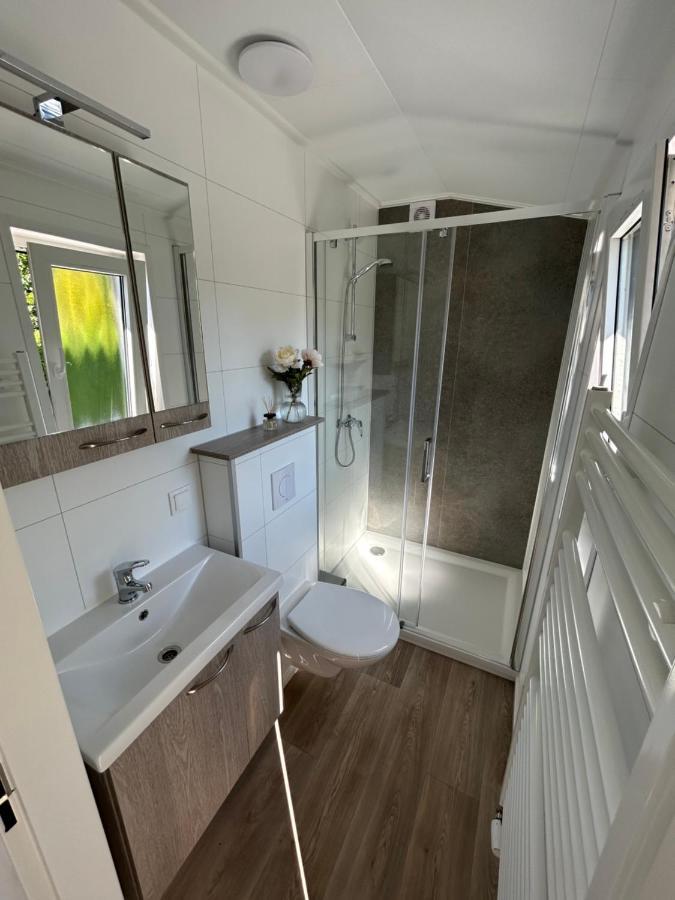 Breezy Beach Chalet Петтен Экстерьер фото