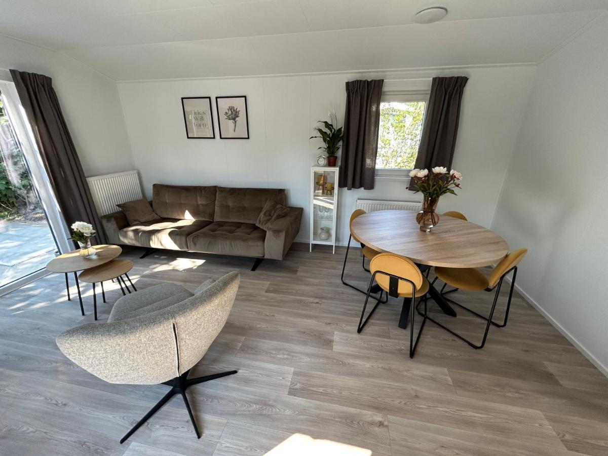 Breezy Beach Chalet Петтен Экстерьер фото