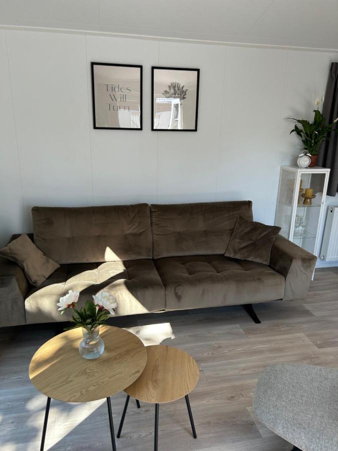 Breezy Beach Chalet Петтен Экстерьер фото