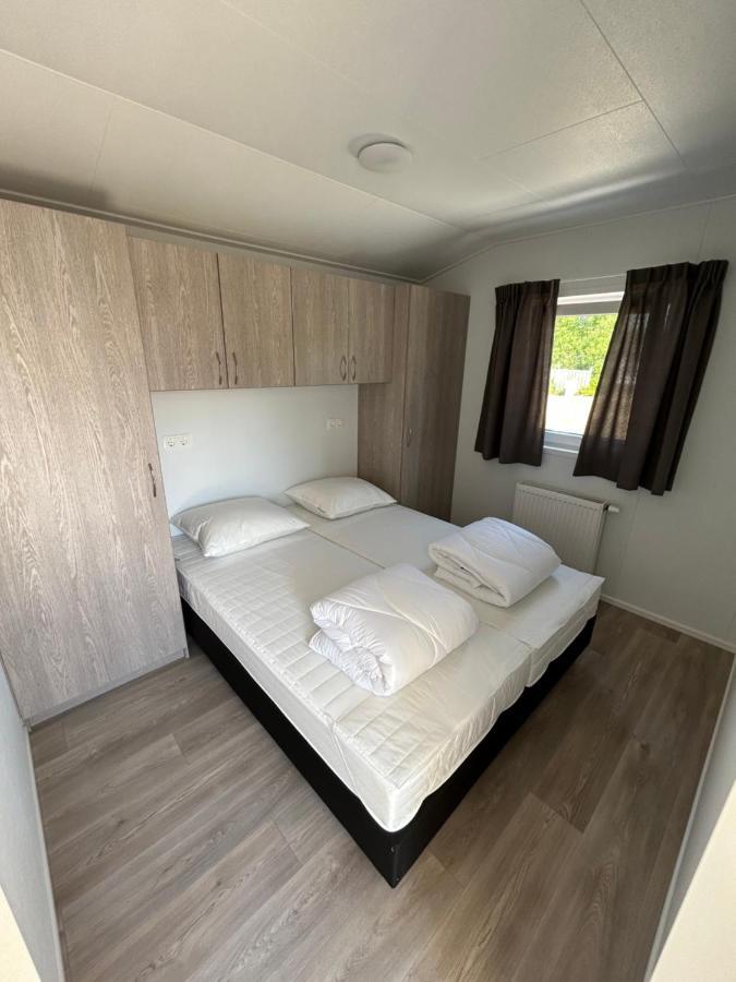 Breezy Beach Chalet Петтен Экстерьер фото