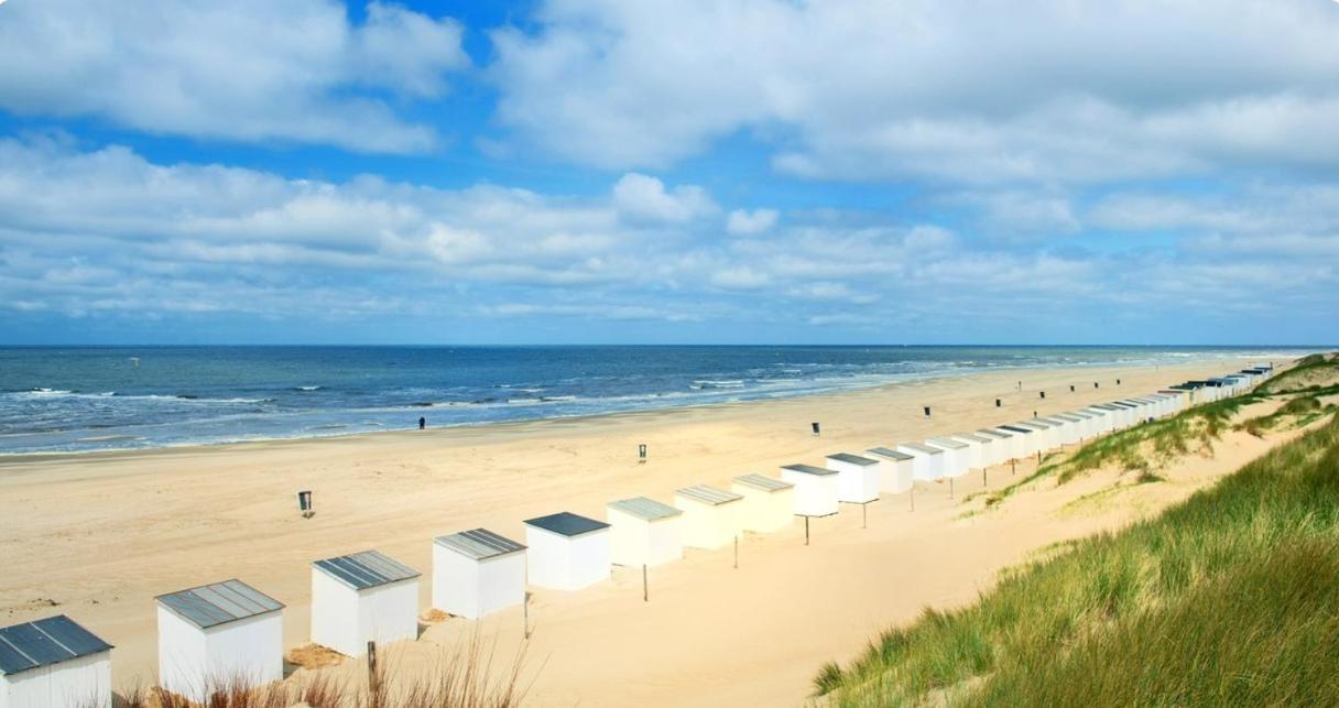 Breezy Beach Chalet Петтен Экстерьер фото